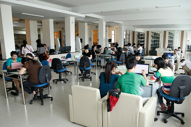 Thư viện tại 03 Quang Trung
